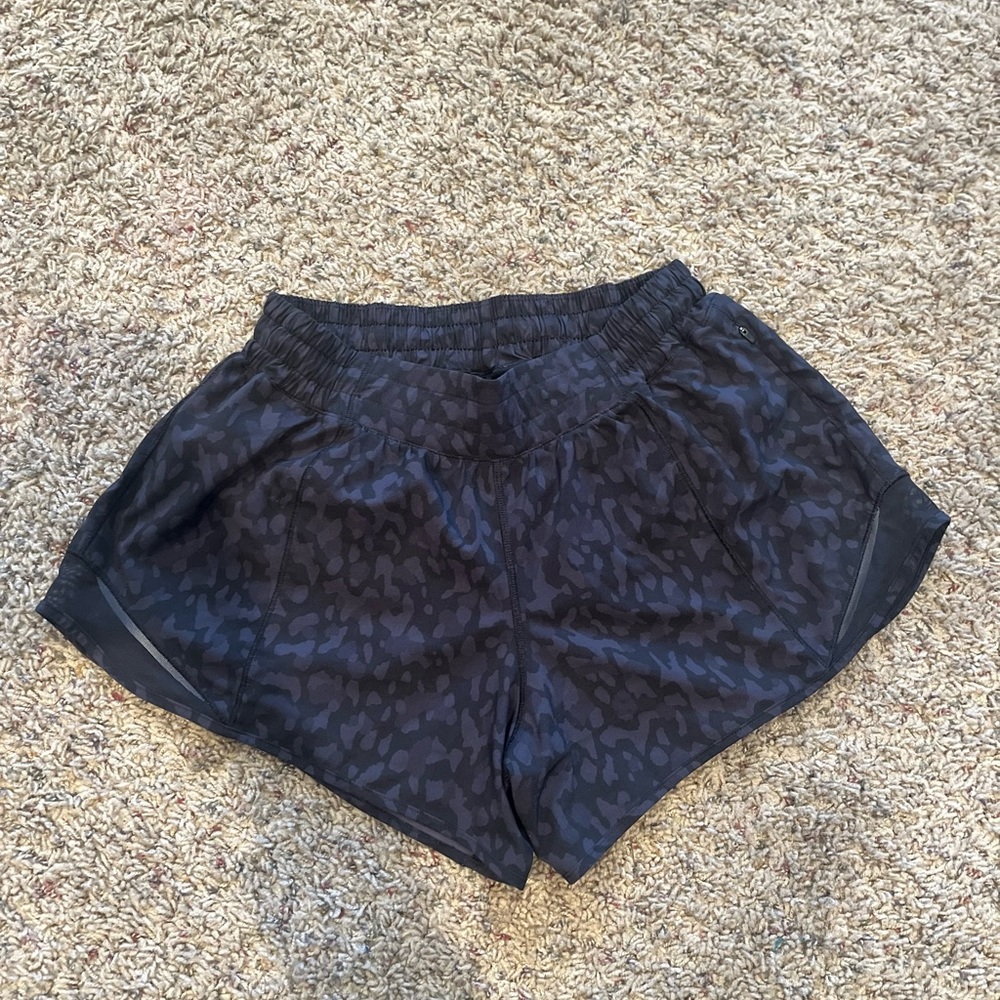 Lululemon hotty hots size 8